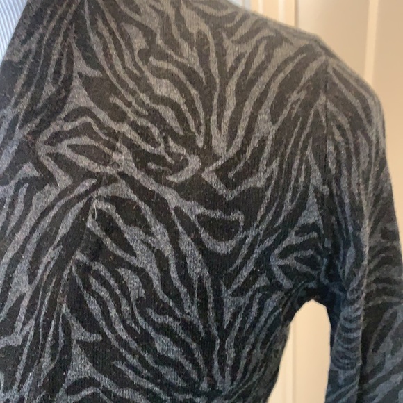 Calvin Klein zebra shrug Size S - Picture 3 of 13